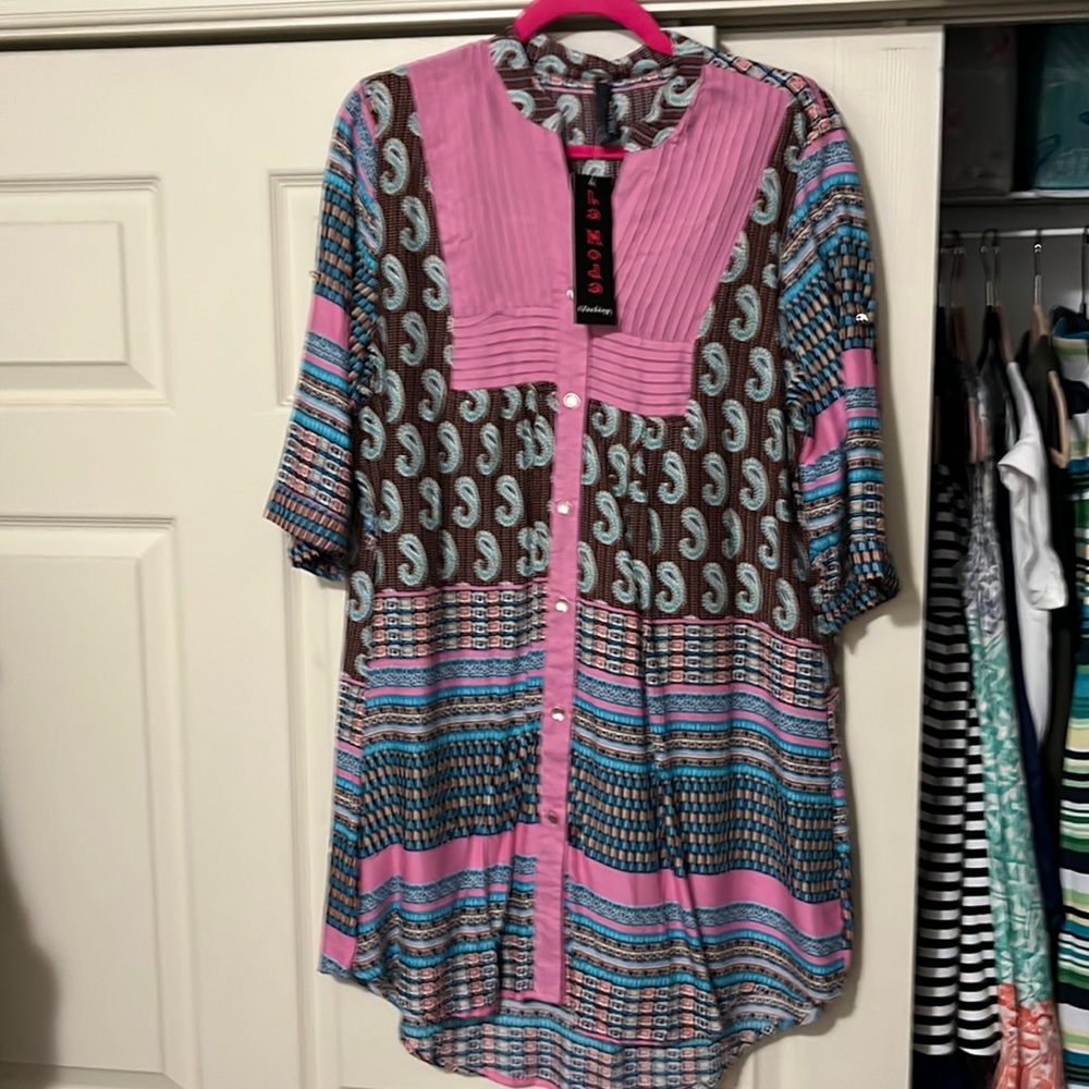 La Moda Tunic Top. Size-S/M.
